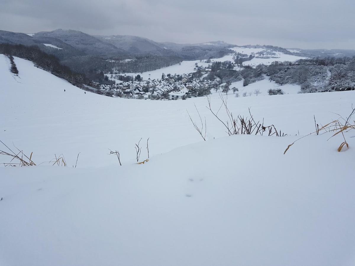 Ferienwohnungen Am Aeppelsberg Volkesfeld Zewnętrze zdjęcie