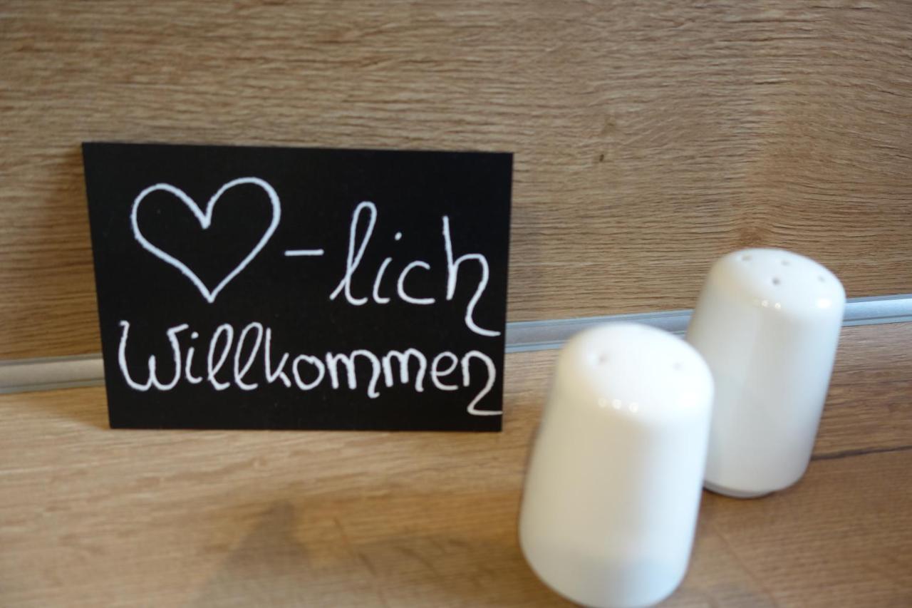 Ferienwohnungen Am Aeppelsberg Volkesfeld Zewnętrze zdjęcie