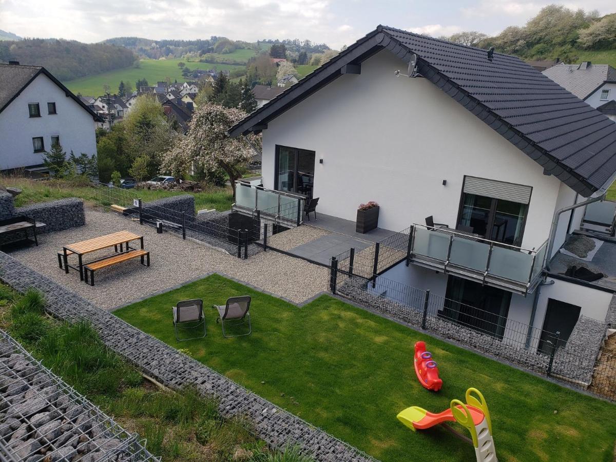 Ferienwohnungen Am Aeppelsberg Volkesfeld Zewnętrze zdjęcie