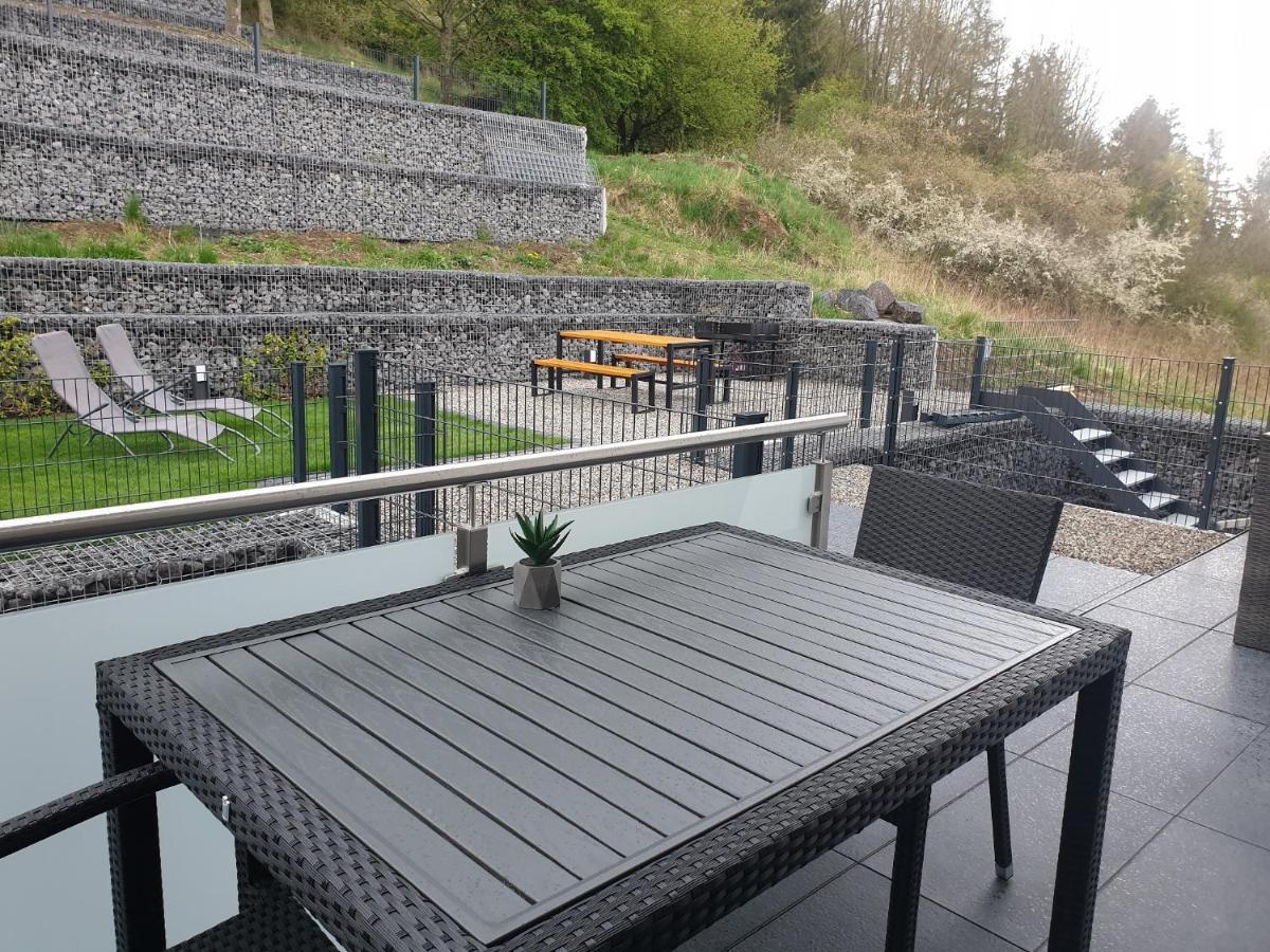 Ferienwohnungen Am Aeppelsberg Volkesfeld Zewnętrze zdjęcie